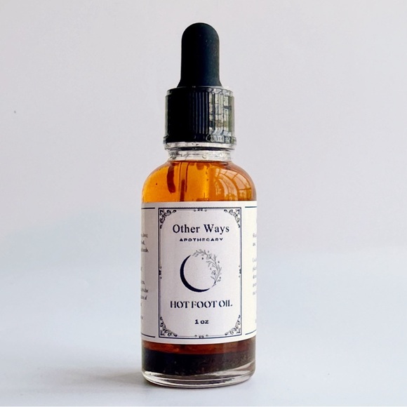 Hot Foot Oil 1oz Banishing & Removing Negative Energy Rituals Hoodoo Wicca Pagan - Picture 2 of 7